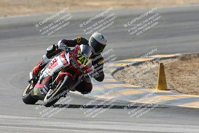 media/Feb-07-2025-CVMA Friday Practice (Fri) [[7034960ba2]]/2-Racer 2/Session 3 (Turn 8)/